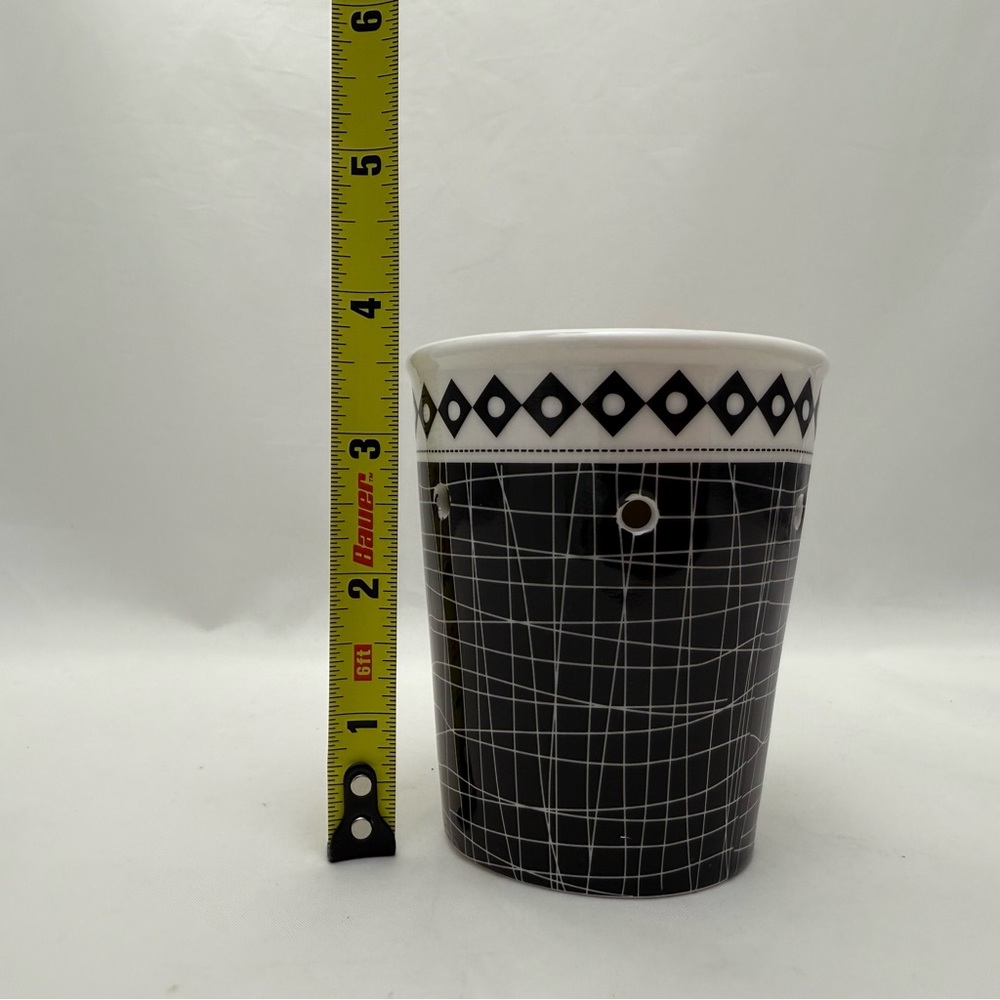 Scentsy Plug In Warmer Black White Ceramic Twig Pattern β Open Box Unused - Picture 16 of 16